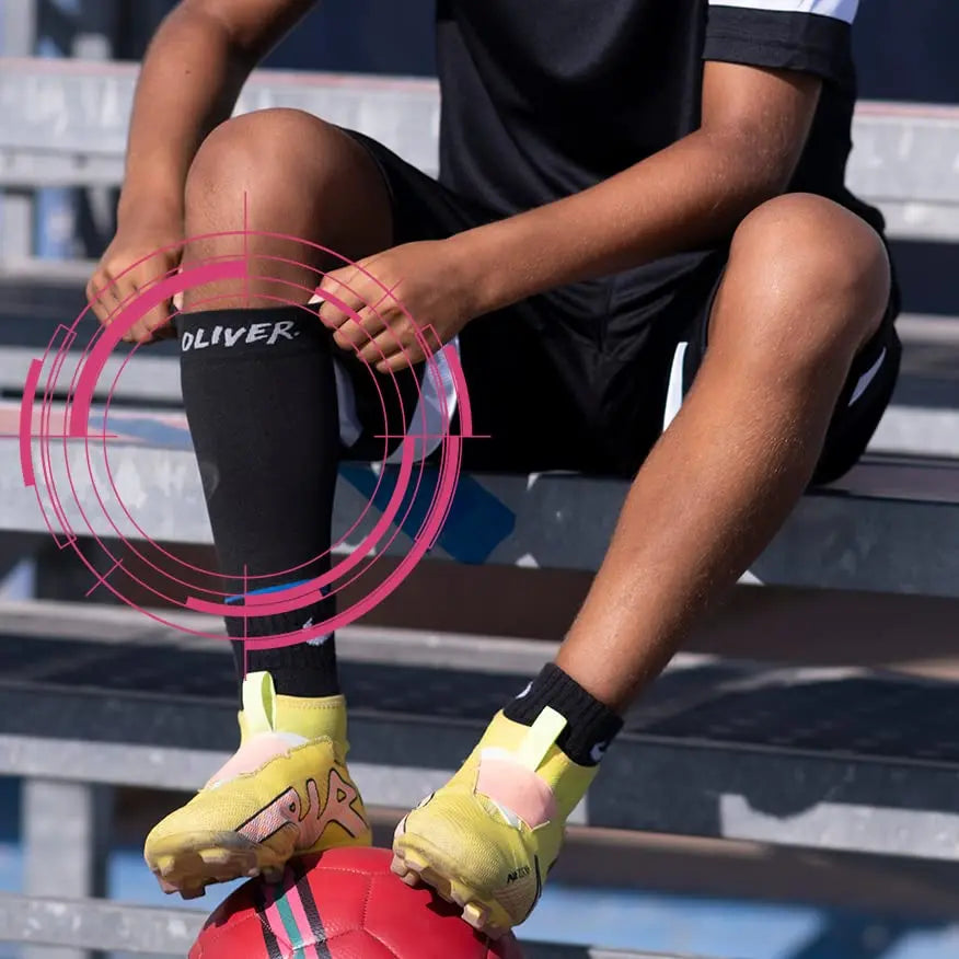 Oliver OLI GPS Football Tracker-Shin Guard Cover-iOS and Android App for Better Playing and Preventing Injuries, Adults, Unisex, Blue, Small reviewed and rated by  Make Life Easier Technologies